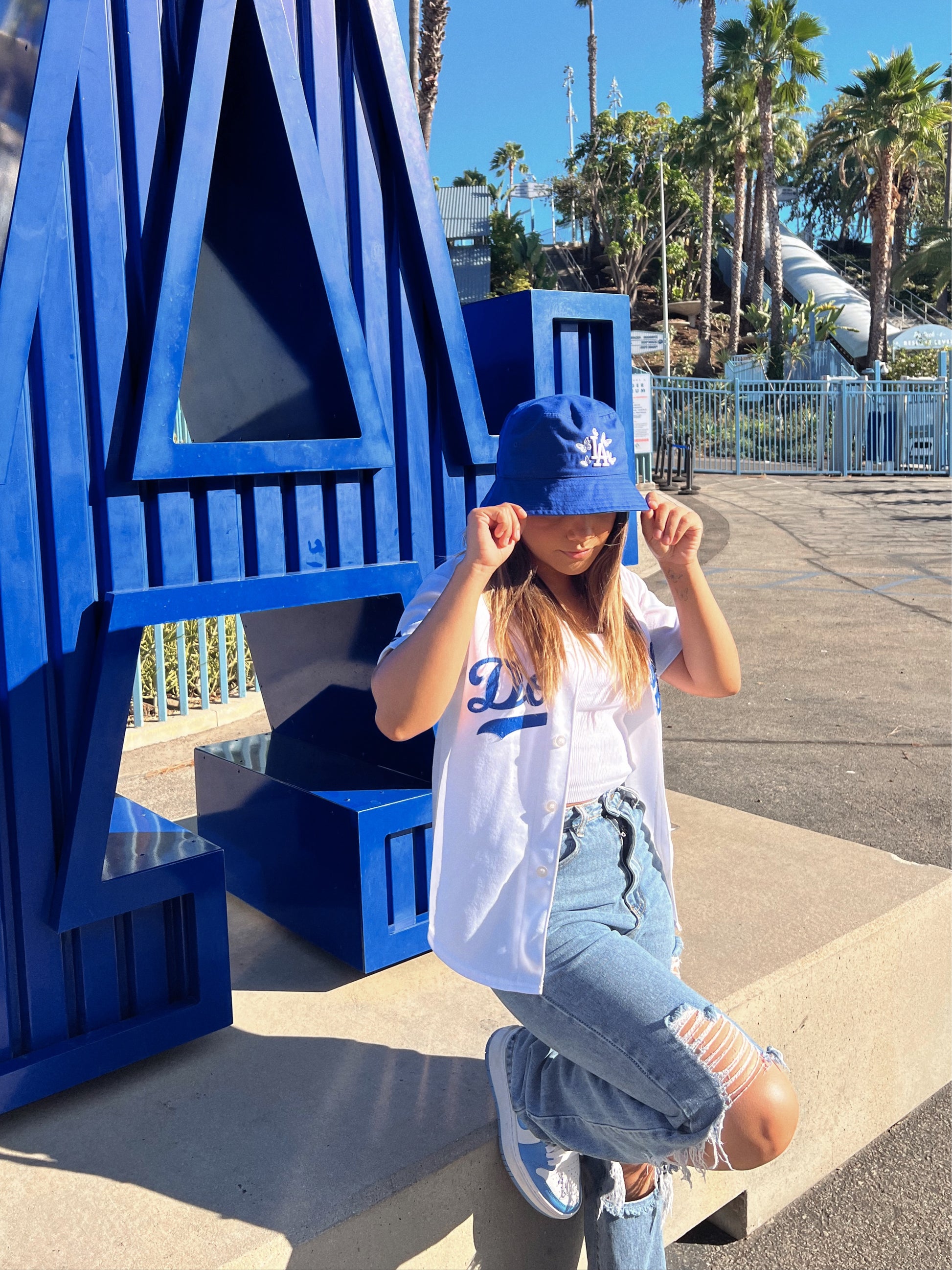 LA BUTTERFLY BUCKET HAT  BLUE/WHITE – Heavy Dream LA